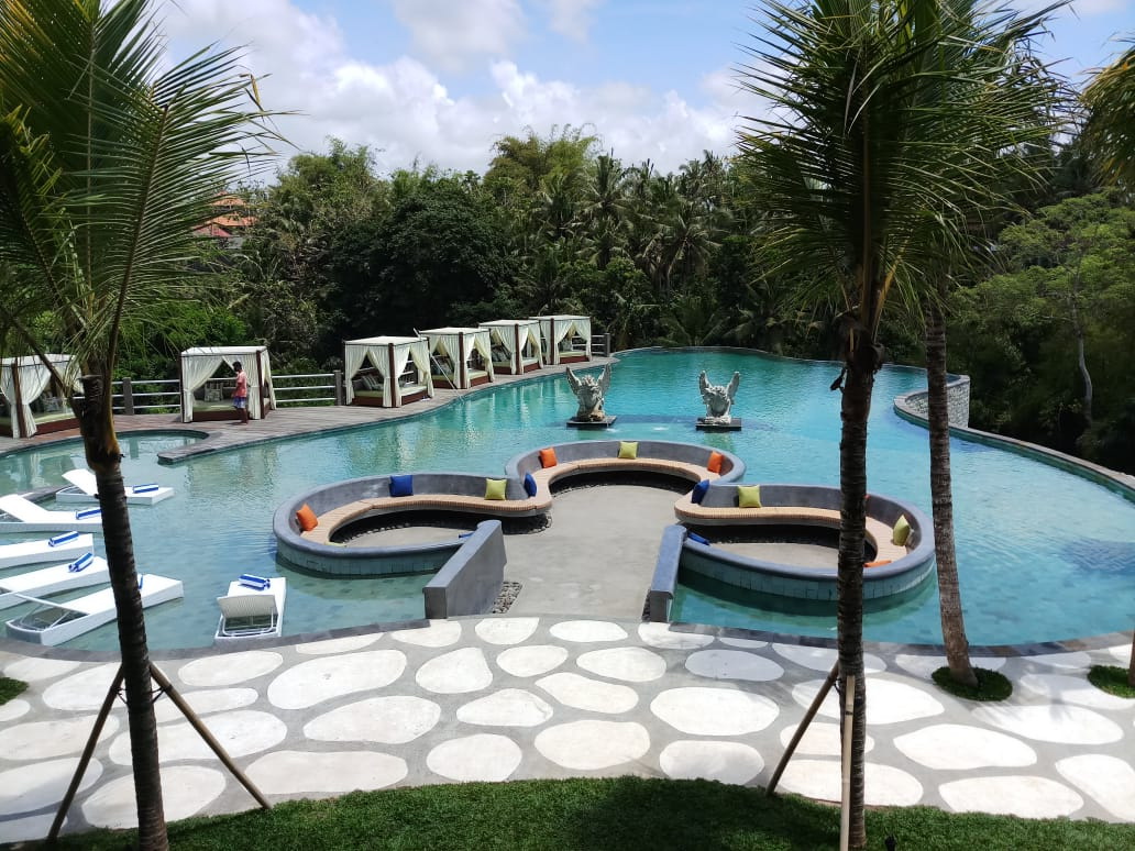 Pool Day Pass At Ubud Club & Swing With Lunch